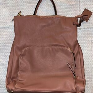 Elegant Tan Leather Women's Bag